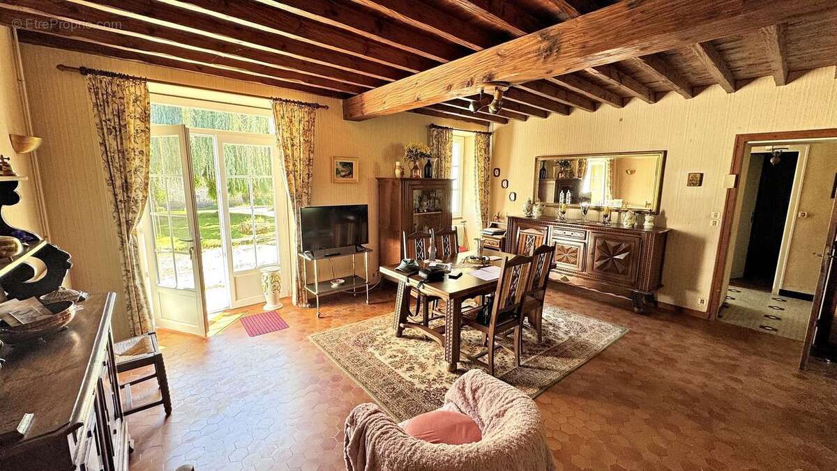Maison pierre et moellons à NAUJAN - photo 3