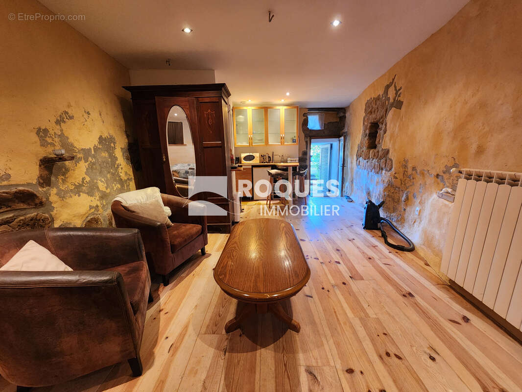 Les Plans, Maison de village avec terrasse et jardin ! - photo 11