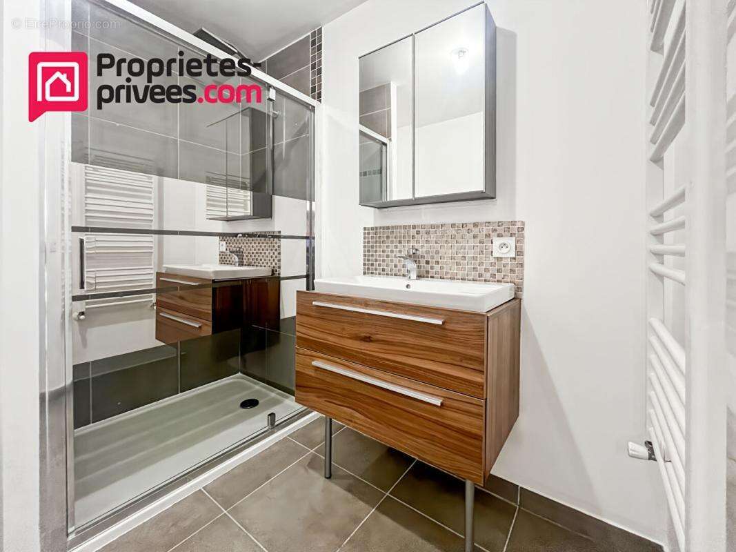 Appartement à VENCE