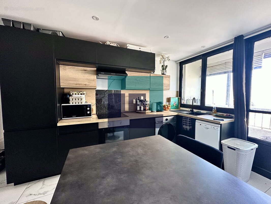 Appartement 65 m² à Sete  - photo 7