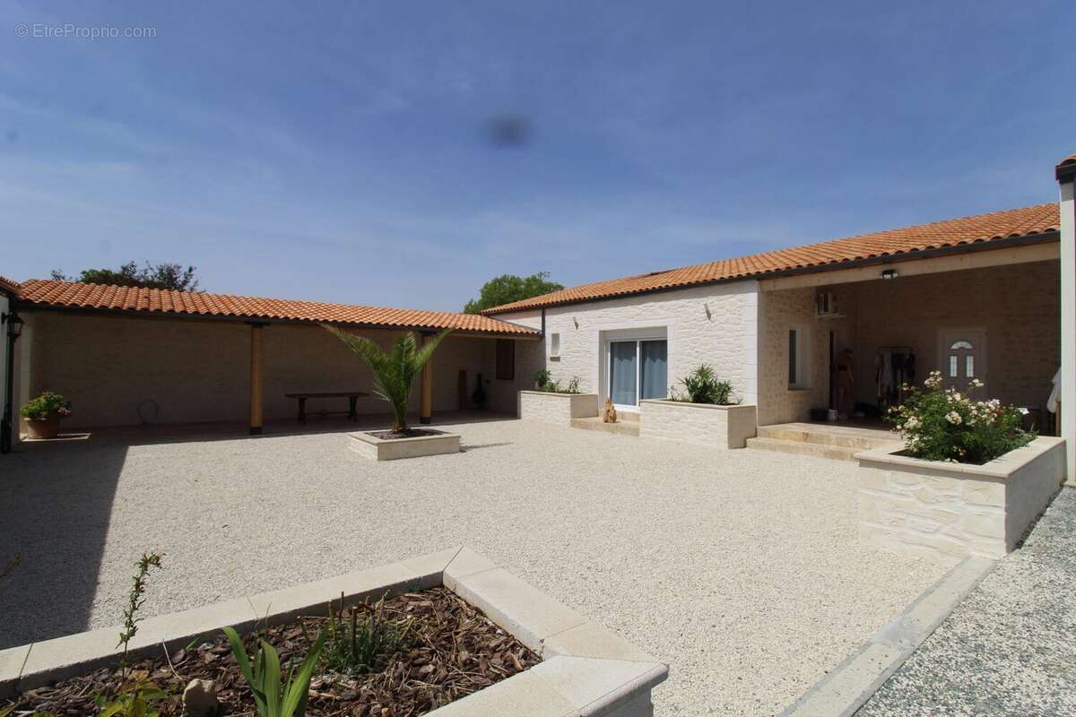 Maison 122 m² à Migre  - photo 8