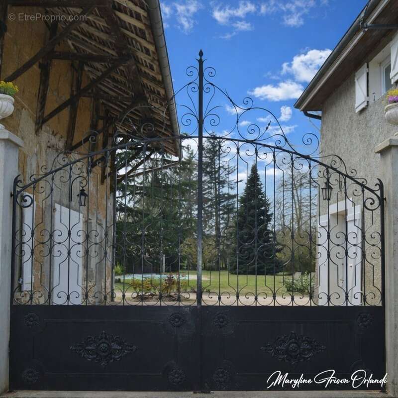 Maison à LES AVENIERES