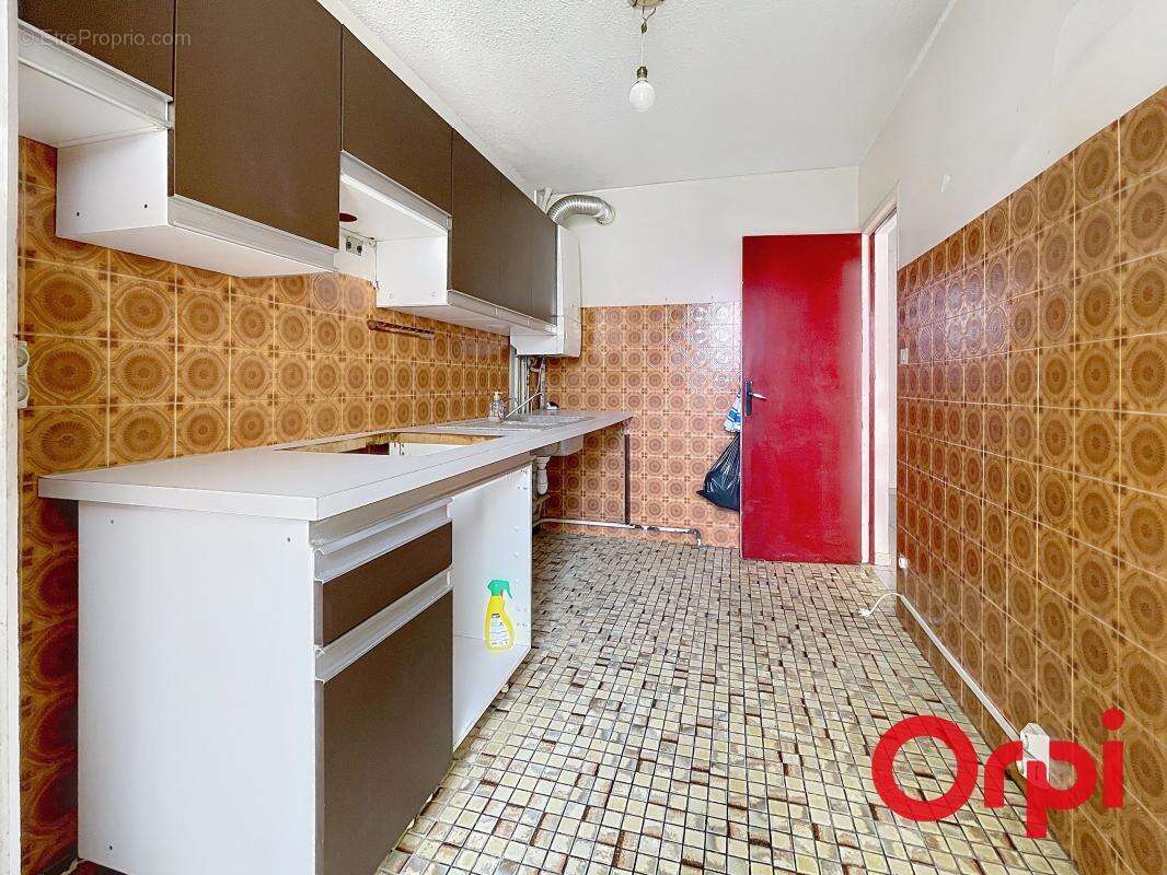 Appartement à MARSEILLE-11E