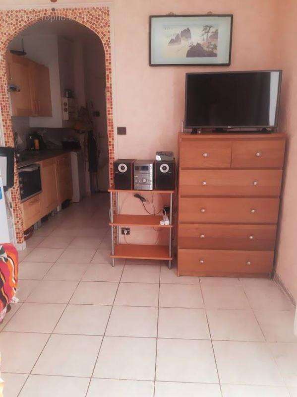 Studio A Vendre avec une terrasse de 20 m² et place de stationnement - photo 5