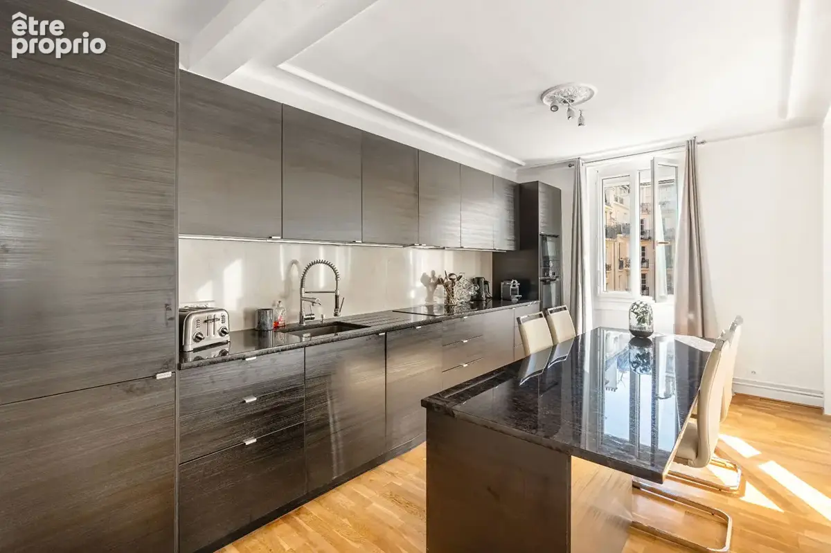 Localisation - calme - etage eleve - lumineux - photo 3