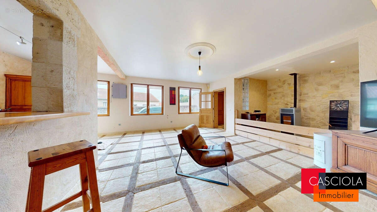 Maison à LORRY-MARDIGNY