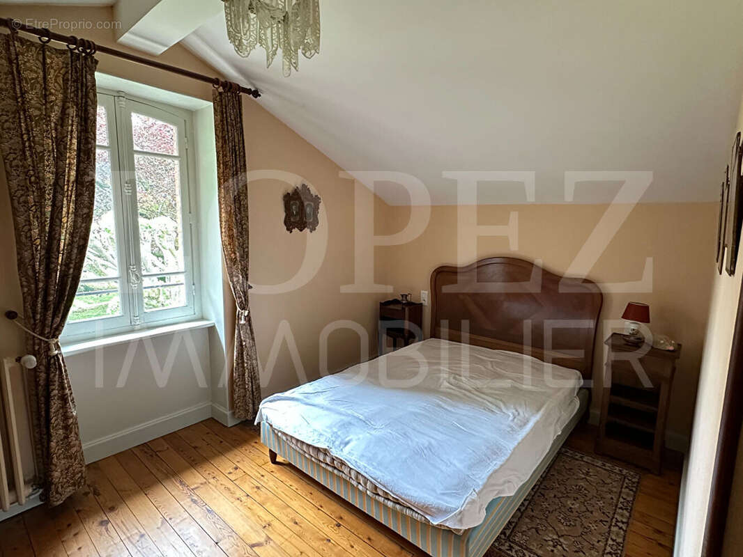 Maison à SAINT-AMANS-SOULT