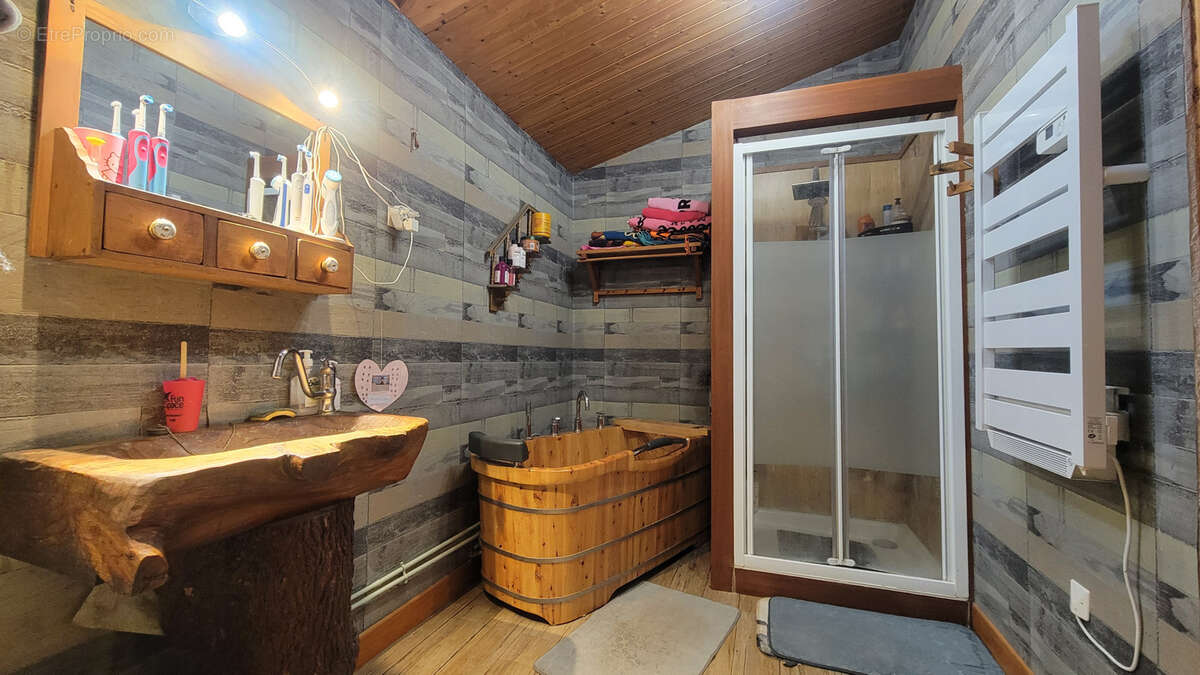 Maison à SAINT-SAUVEUR-LES-BRAY