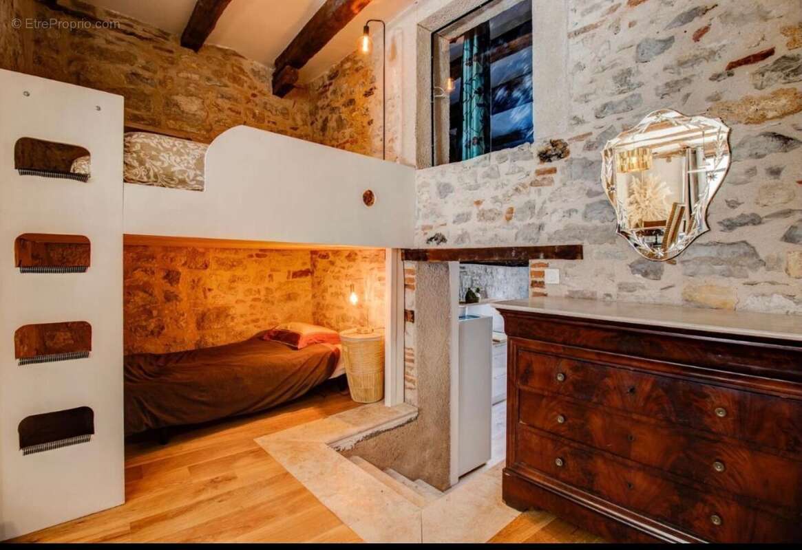 Immeuble avec cour - coeur de Cajarc - photo 4