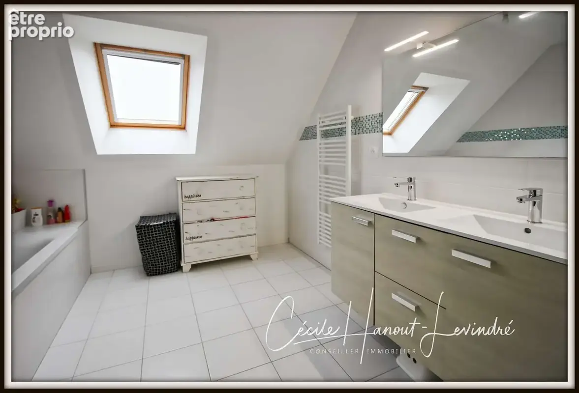 SOUGEAL - Pavillon 2021 de 130 m2 - 4 Chbres. Terrain: 1590 m2 - DPE: A. - photo 14
