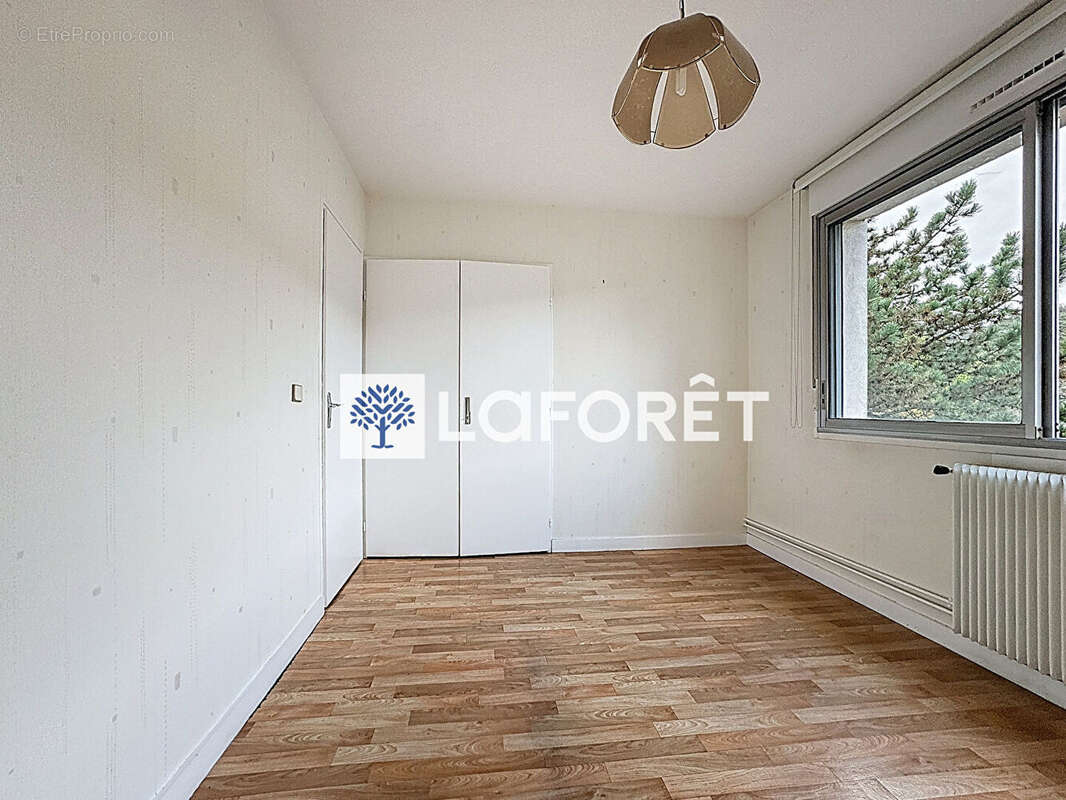 Appartement à MIRIBEL