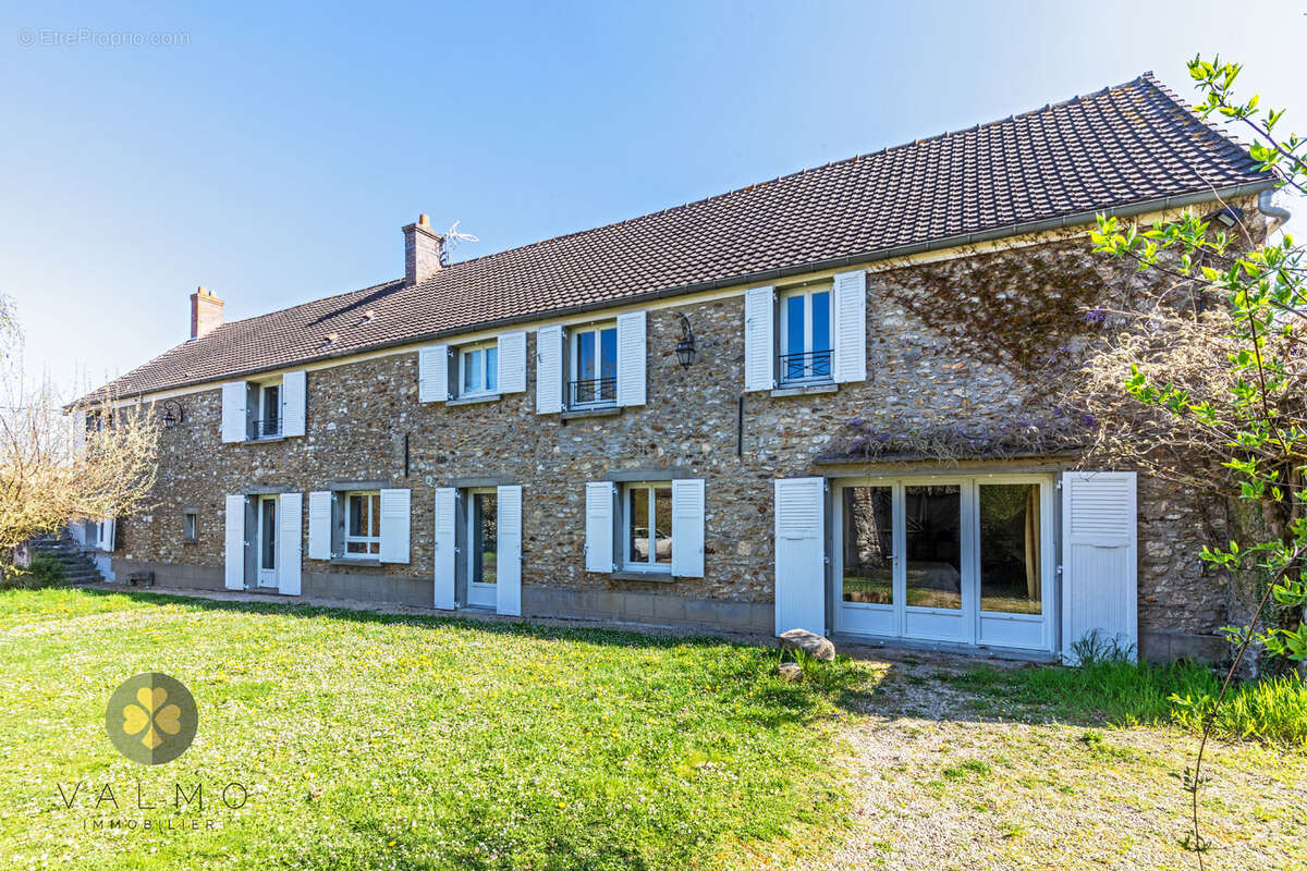 DEPT Yvelines (78) Montfort l'Amaury + A vendre maison 350 m2 - photo 4