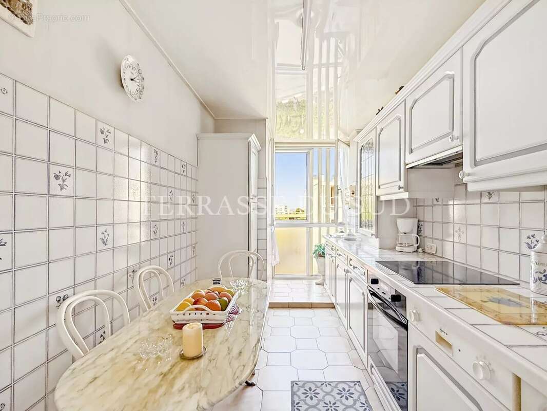 Appartement à MARSEILLE-10E