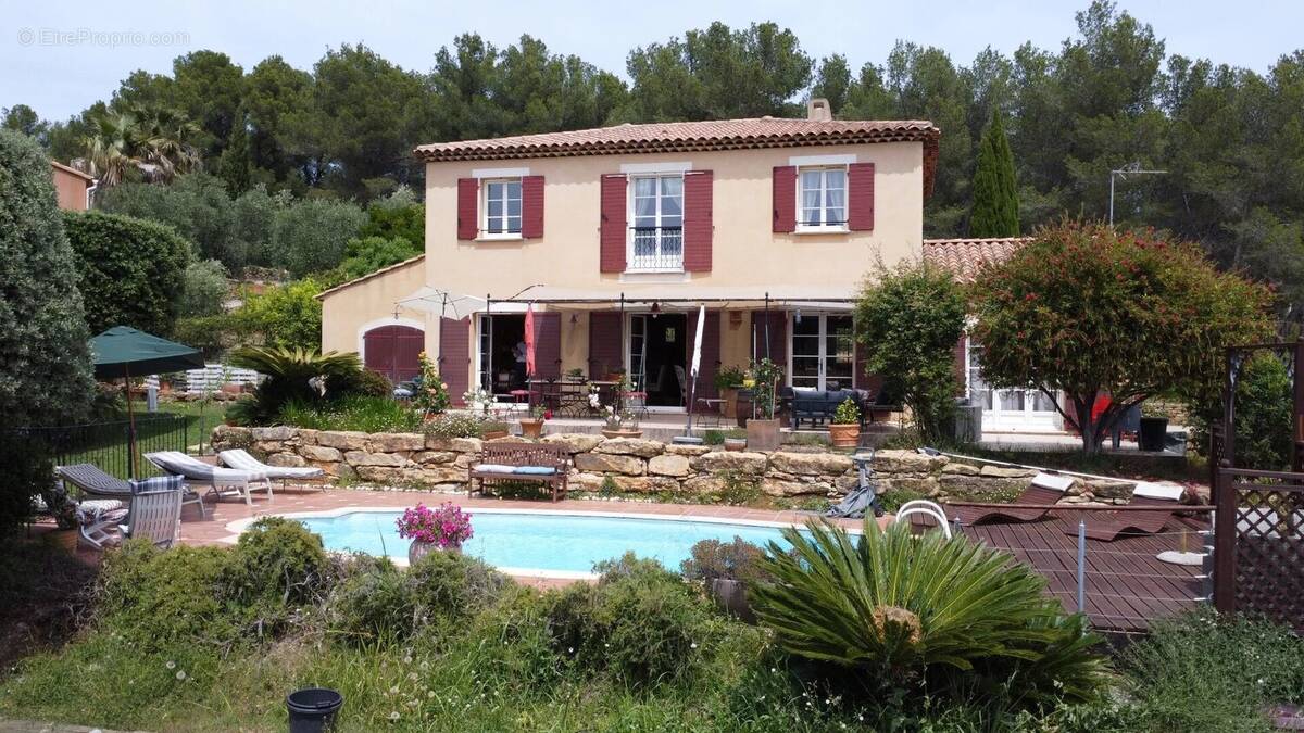 Maison à LA CADIERE-D'AZUR