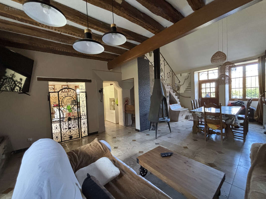 Maison à QUEMIGNY-SUR-SEINE