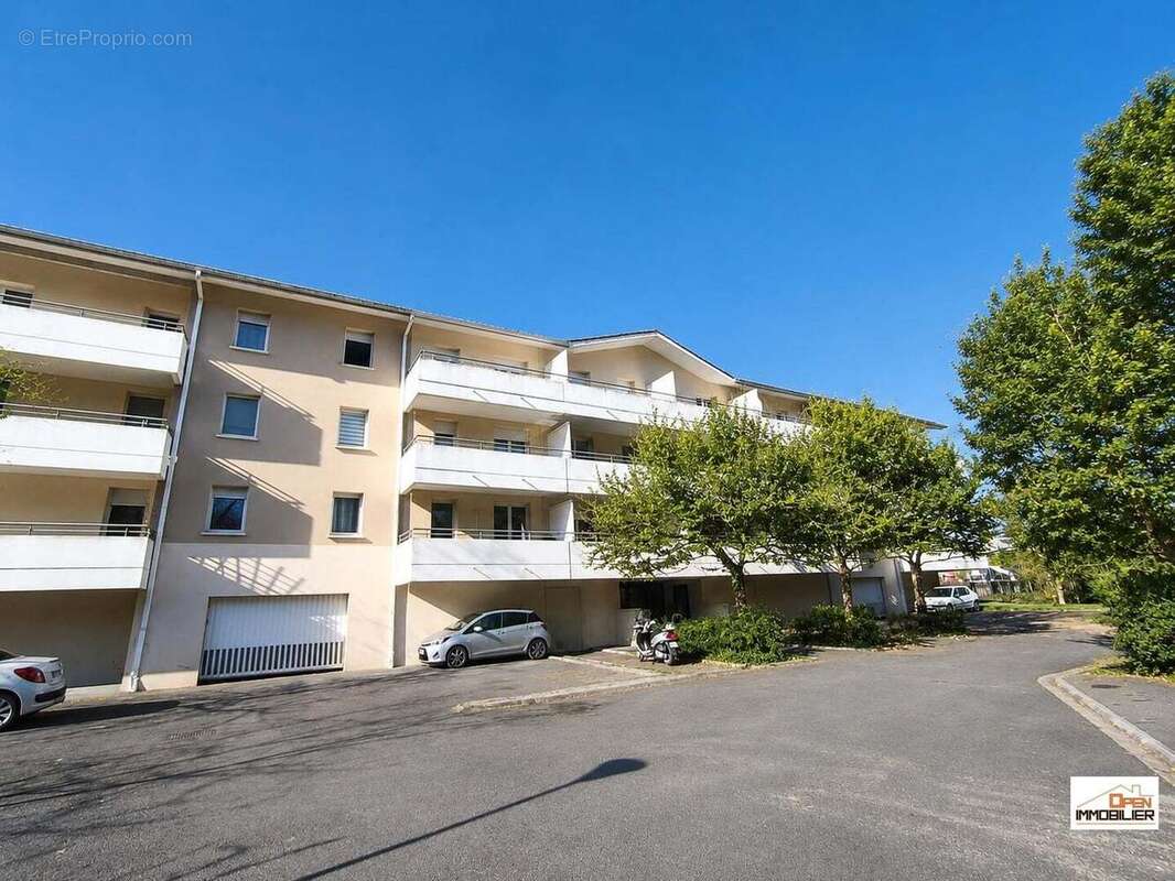 Appartement à FLEAC