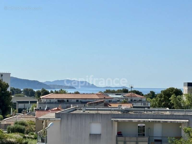 Appartement à vendre 3 pièces LA CIOTAT (13) - photo 2