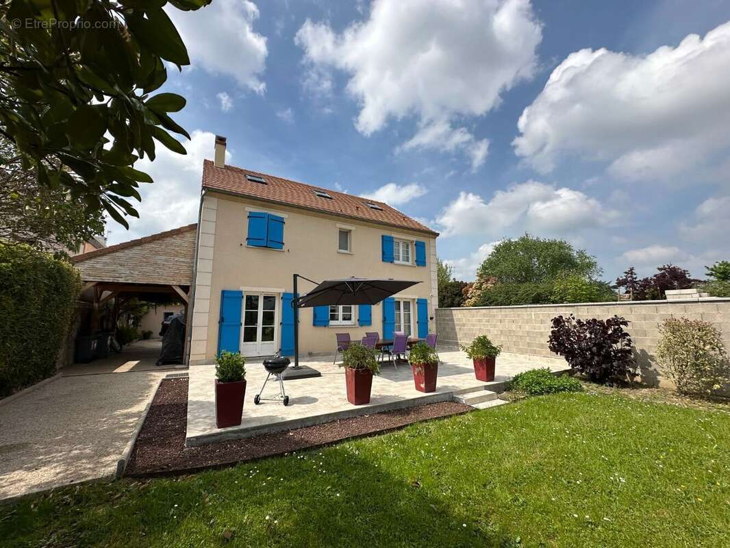 Maison à BALLAINVILLIERS