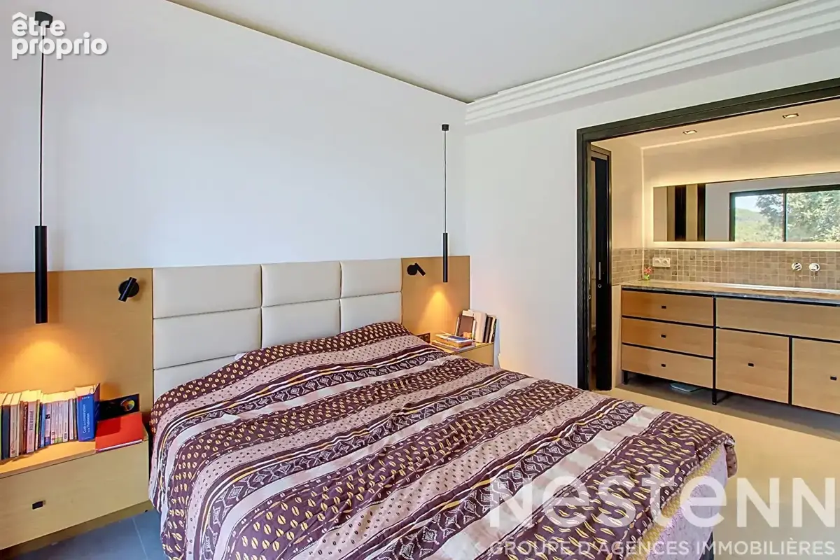A VENDRE à CLAVIERS - Villa contemporaine 4 chambres avec piscine et vue dégagée - photo 9