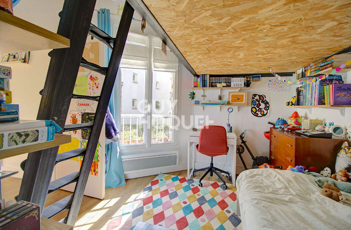 Appartement à PARIS-20E