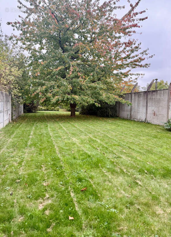 Maison à AUBERCHICOURT