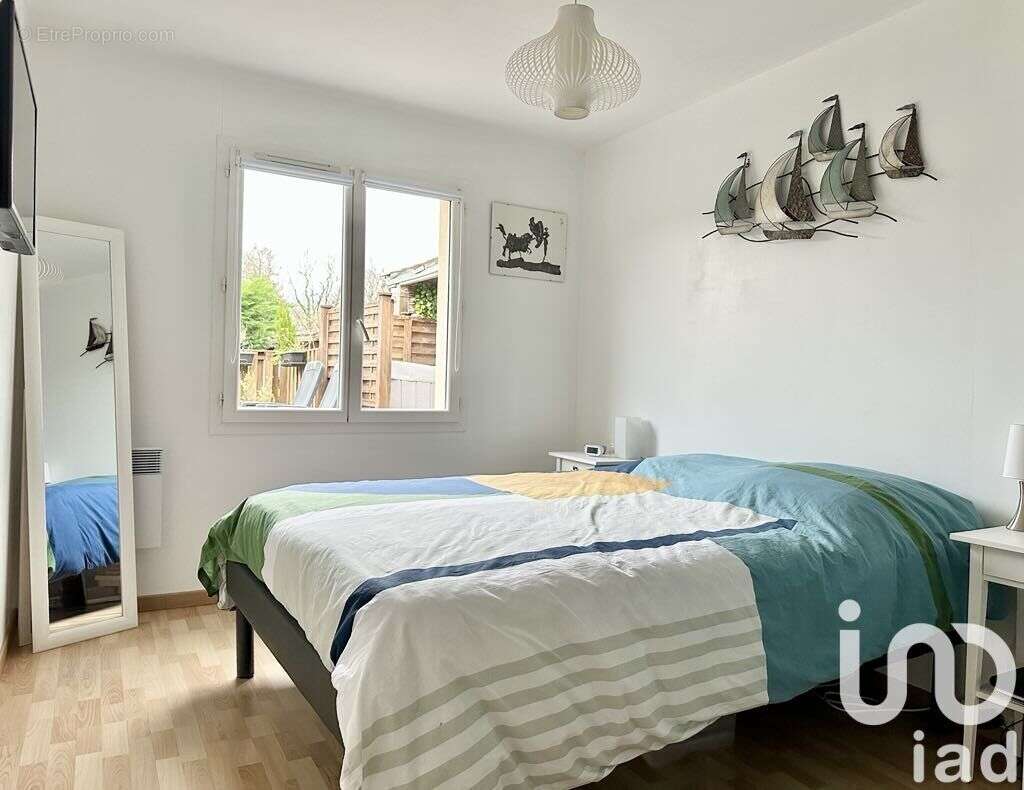 Photo 8 - Maison à SAINT-ETIENNE-DU-BOIS