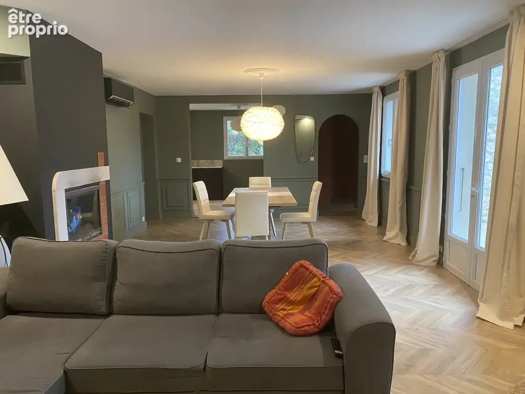 Magnifique propriété de 241 m2 8 Pièces bâti sur un terrain de 2660 m2 - photo 5