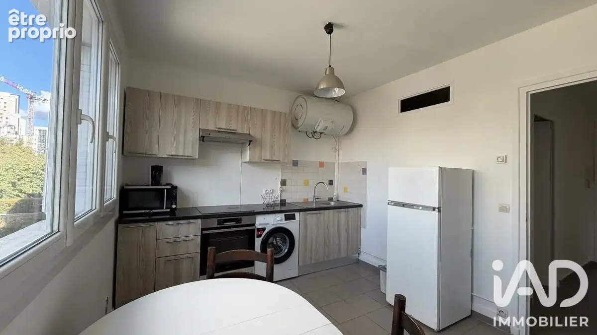 Photo 1 - Appartement à VILLEURBANNE