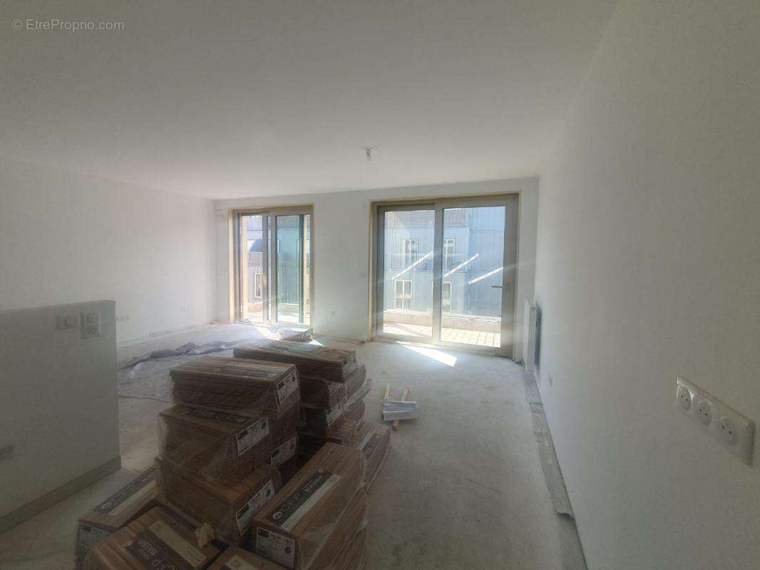 Appartement à PARIS-15E