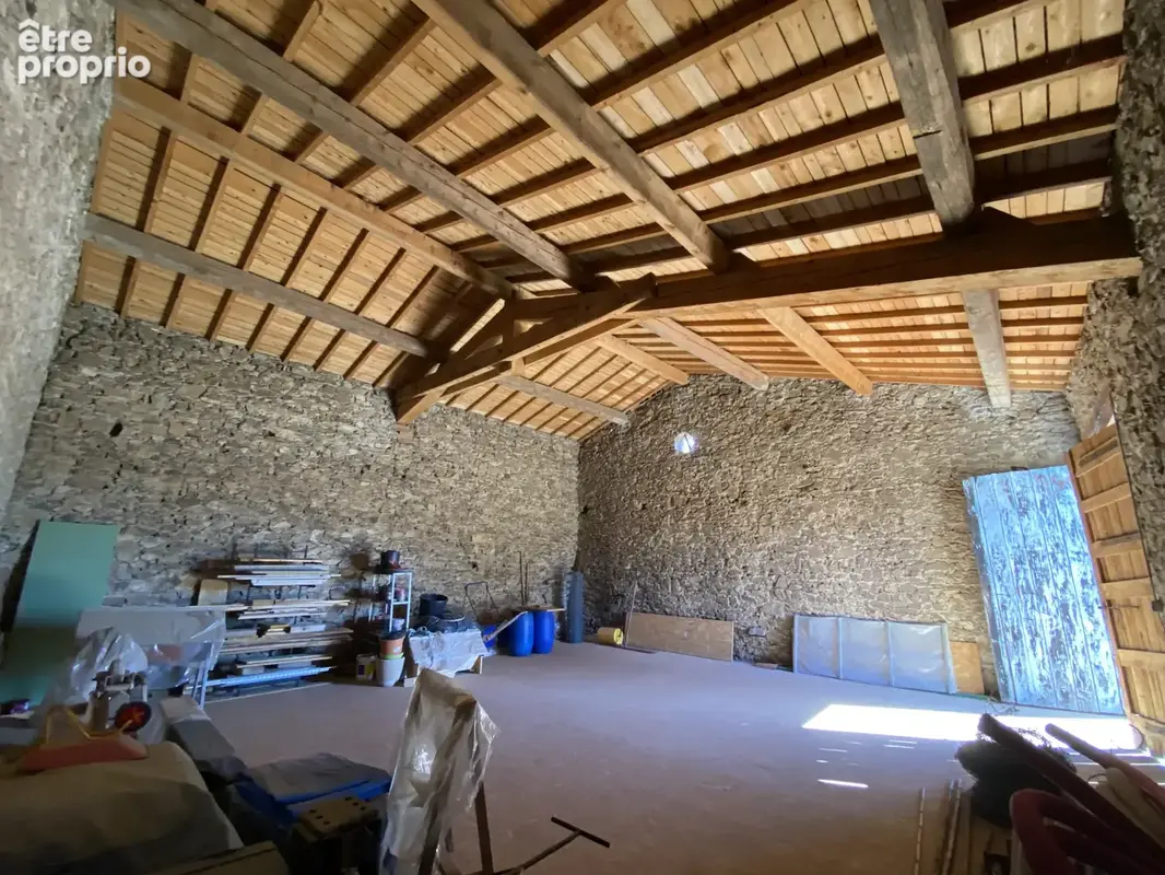 Jolie demeure, ancienne ferme réhabilitée sur 2255m2 - photo 5