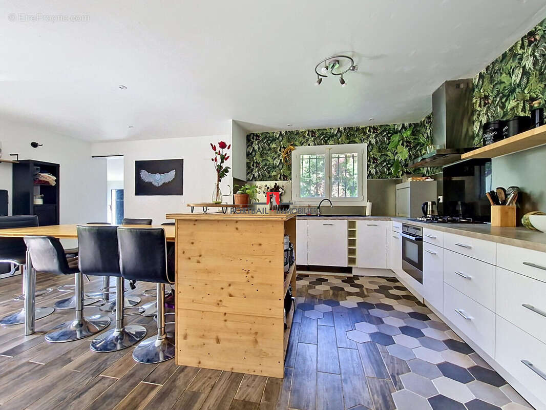 Maison 103 m² à Saint-Andre-De-Cubzac  - photo 9