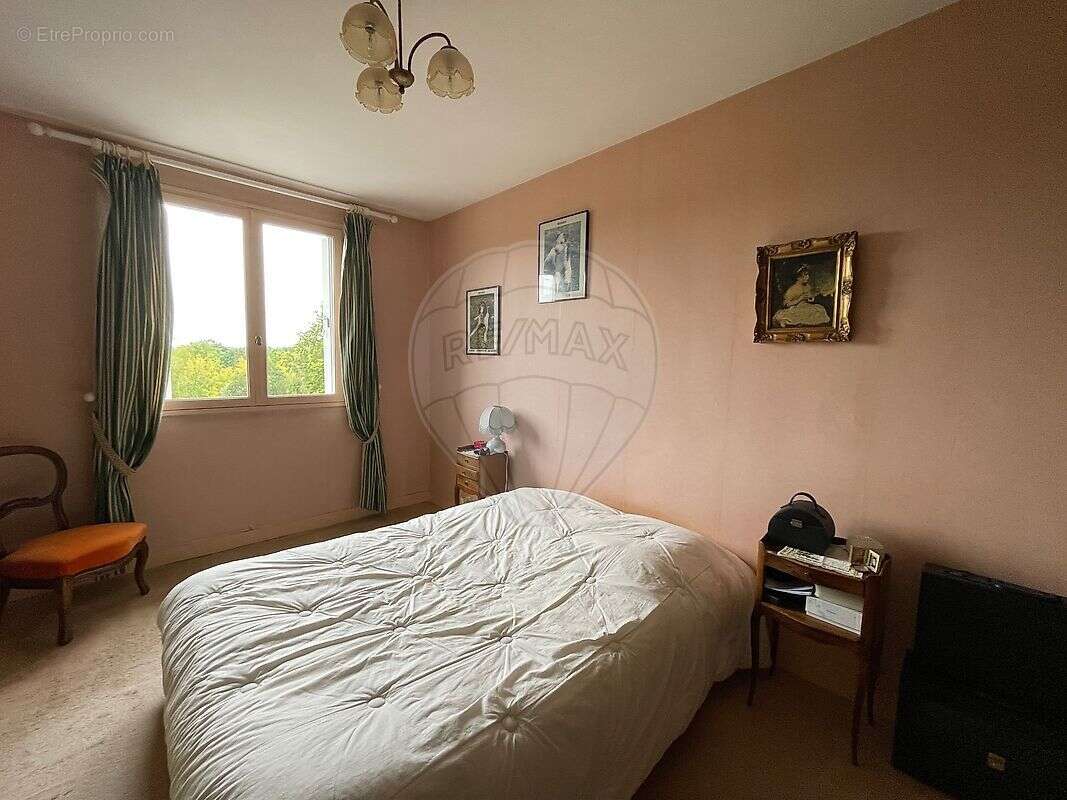 Appartement à SAINT-JULIEN-LES-VILLAS