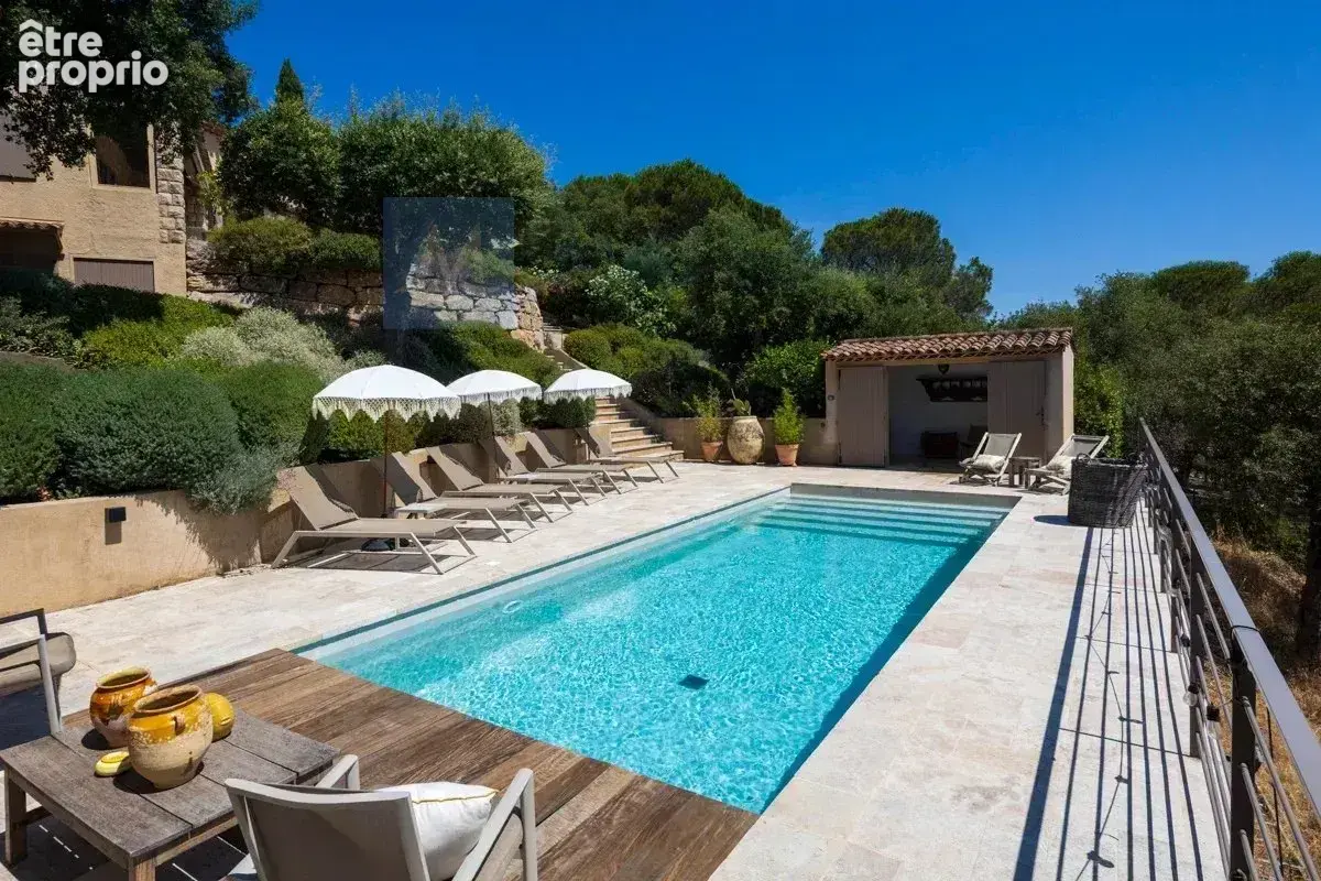 Villa d'exception avec vue panoramique à Grimaud. - photo 29