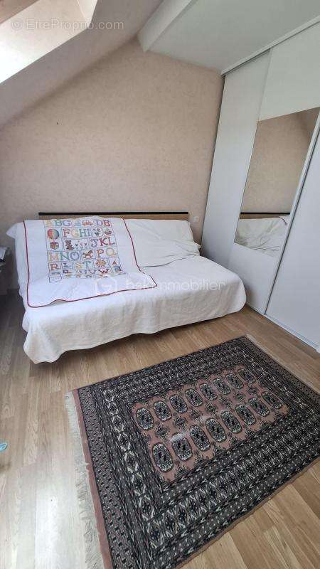 Maison traditionnelle au cœur de Saint-Arnoult-en-Yvelines : calme et espace garantis ! - photo 7