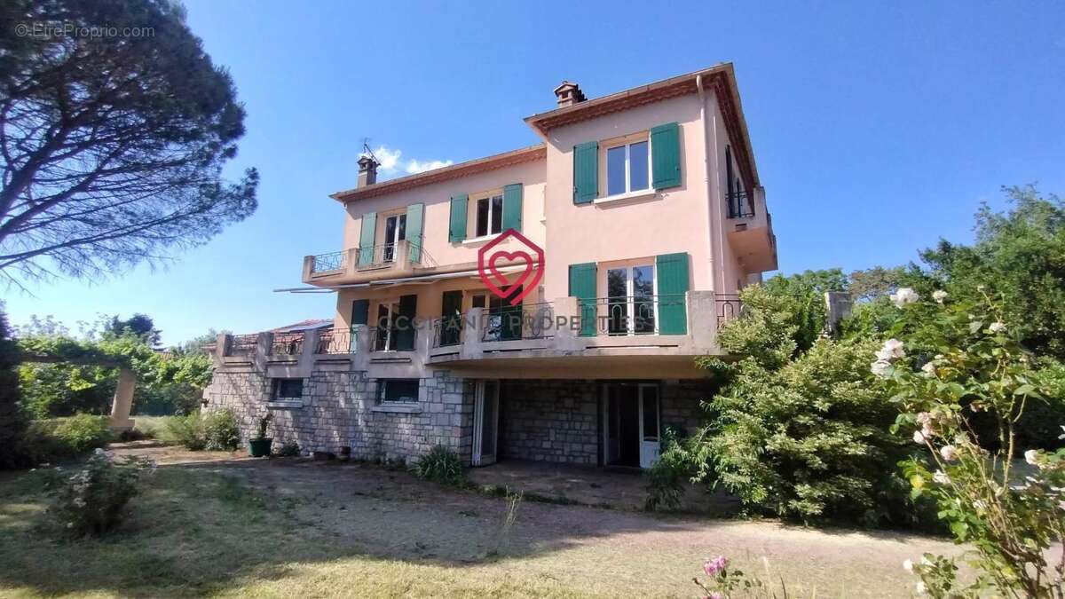 Maison à AUSSILLON