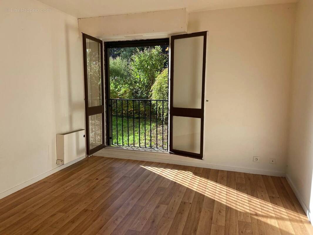 Appartement à LES ULIS