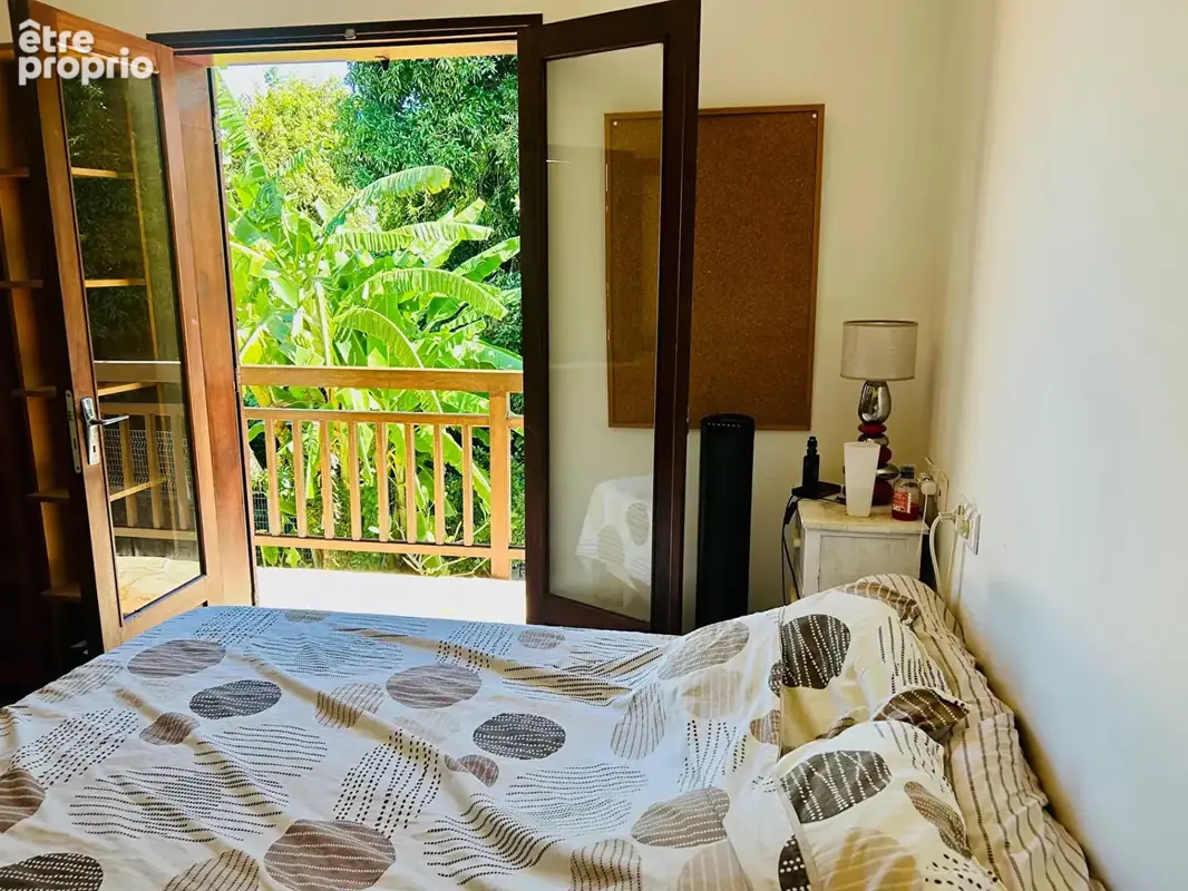 À vendre sur la POSSESSION - Maison avec annexe indépendante sur terrain de 555 m² - photo 7