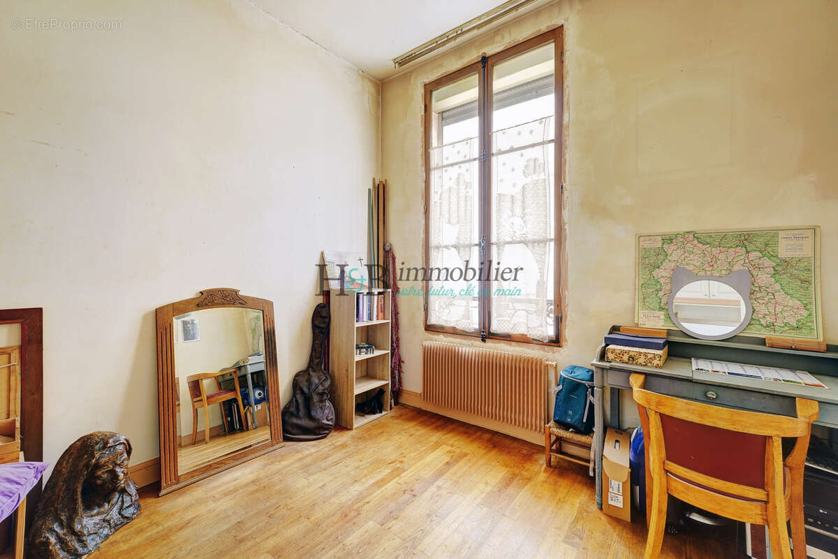 Appartement à PARIS-11E