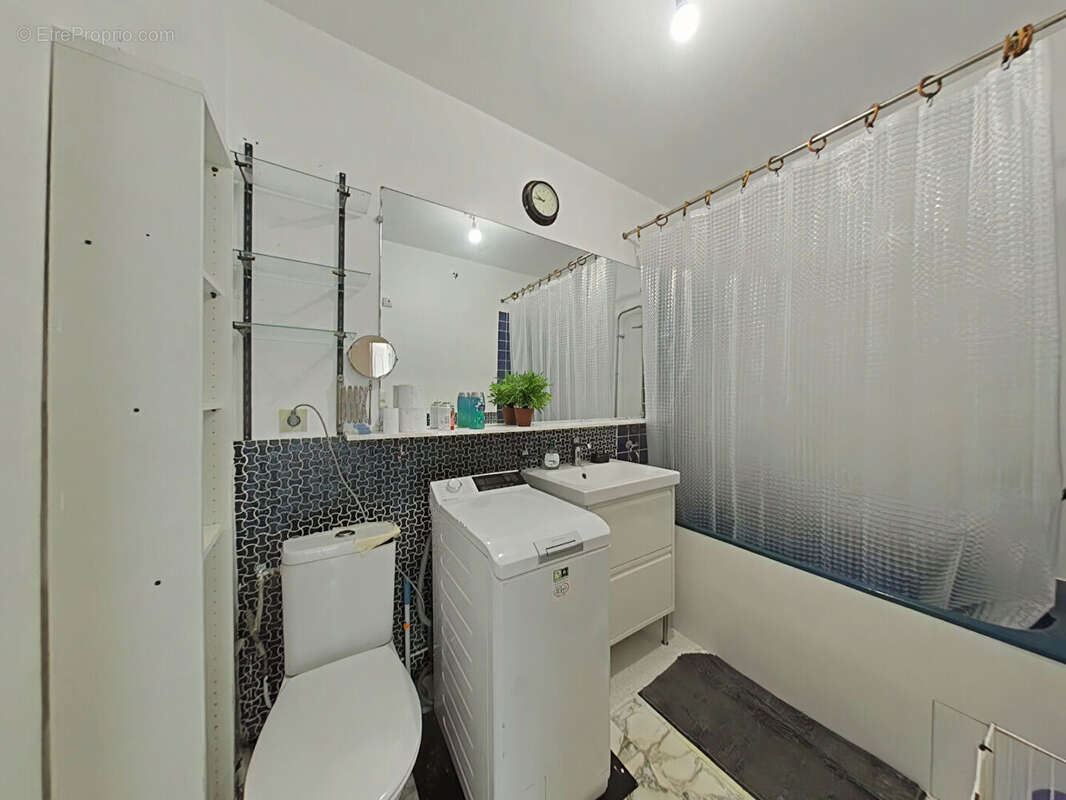 Appartement à FONTENAY-LE-FLEURY