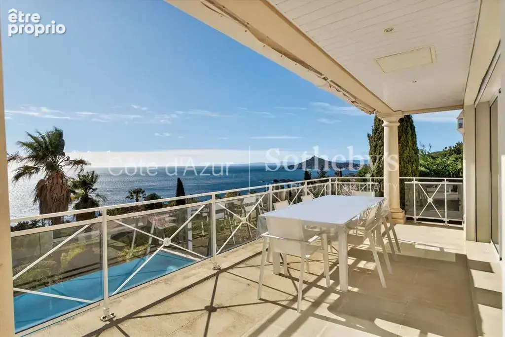 Anthéor villa vue mer avec piscine à débordement dans domaine privé en bord de Méditerranée - photo 7