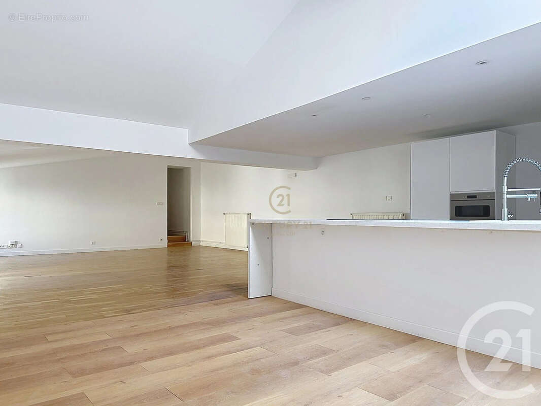 Appartement à CHARLY