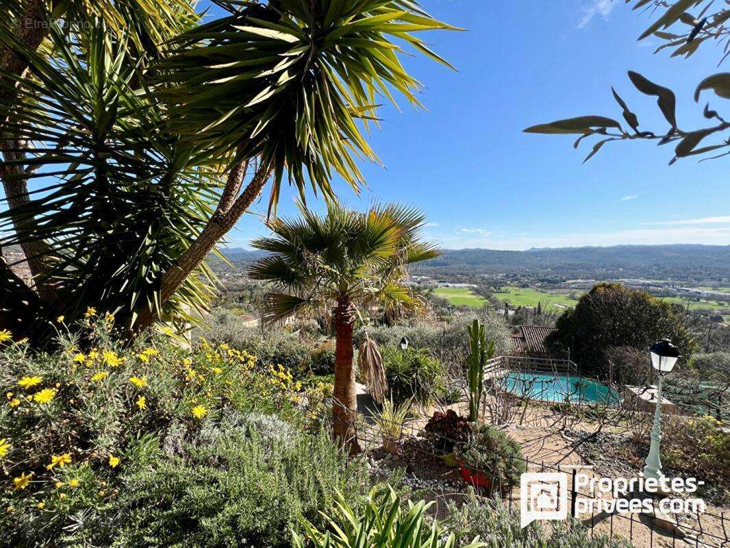 Maison à MONTAUROUX