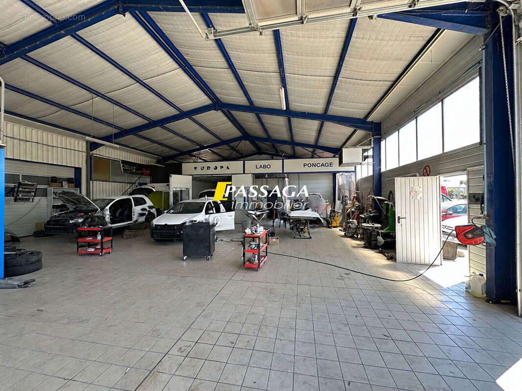 A VENDRE - Local commercial de 275 m² - SEVERAC D'AVEYRON - photo 2