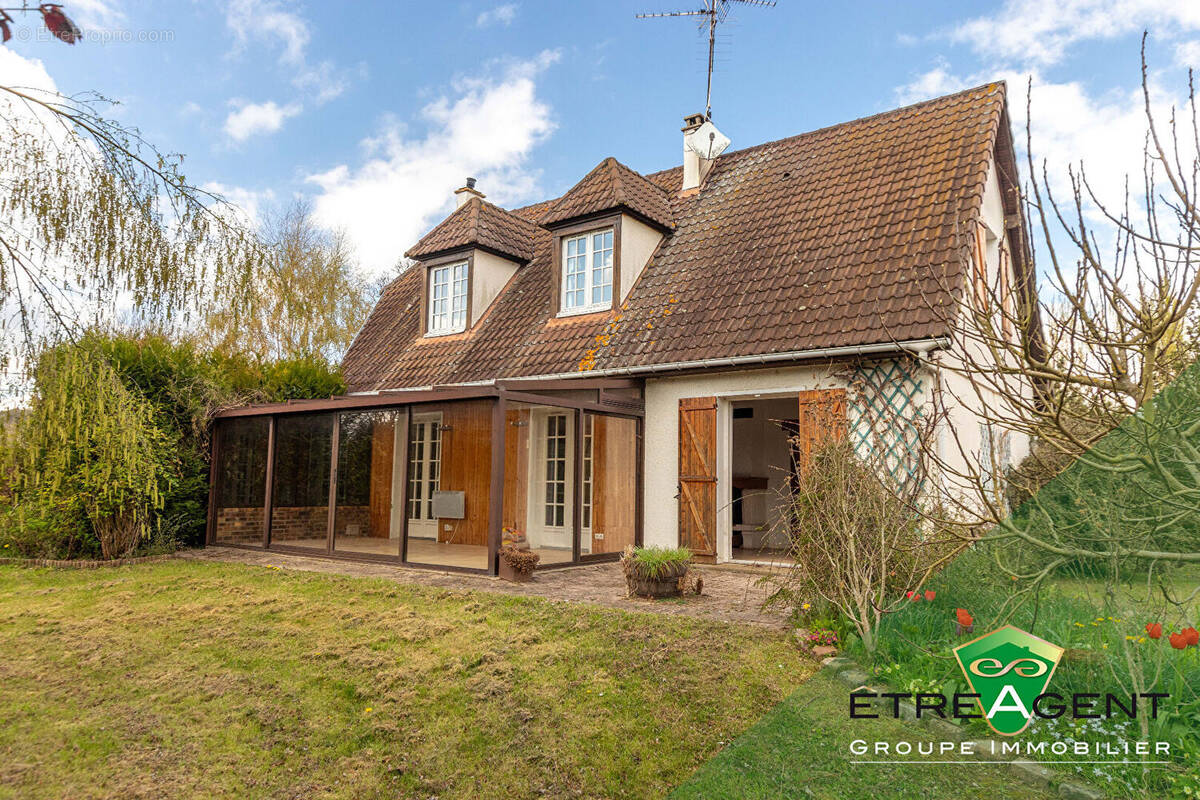 Maison à ARNIERES-SUR-ITON