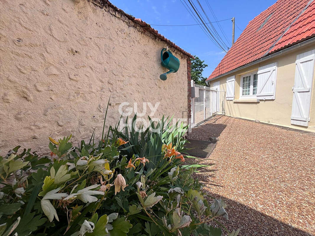 Maison à SAINT-LUPERCE