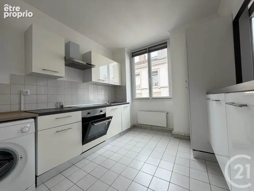 Appartement 1 pièce 40 m² à vendre à Lyon-6e (69006) - photo 4
