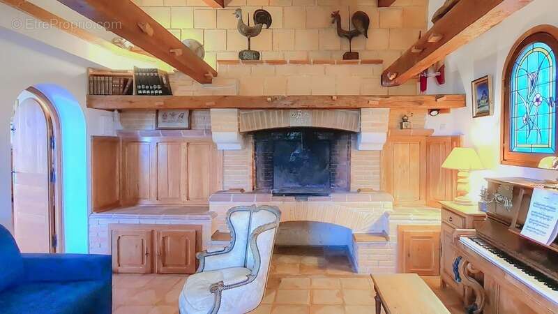 Maison à SAUSSET-LES-PINS