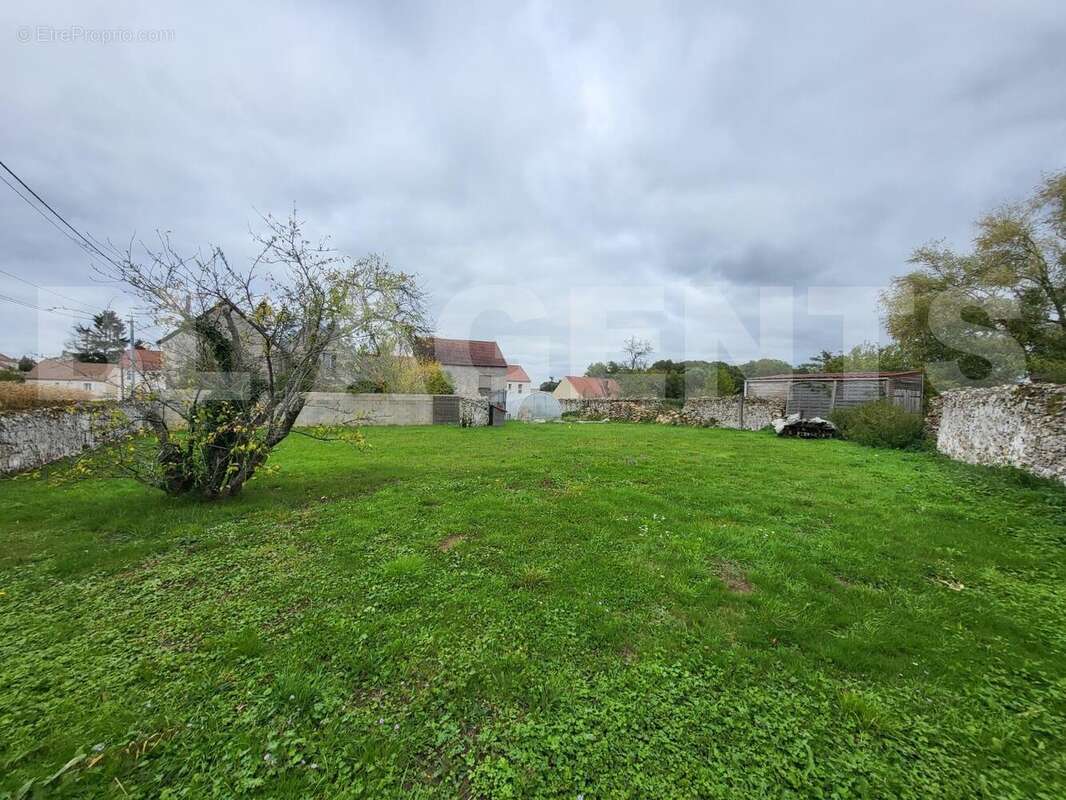 Photo 4 - Terrain à BUSSIERES