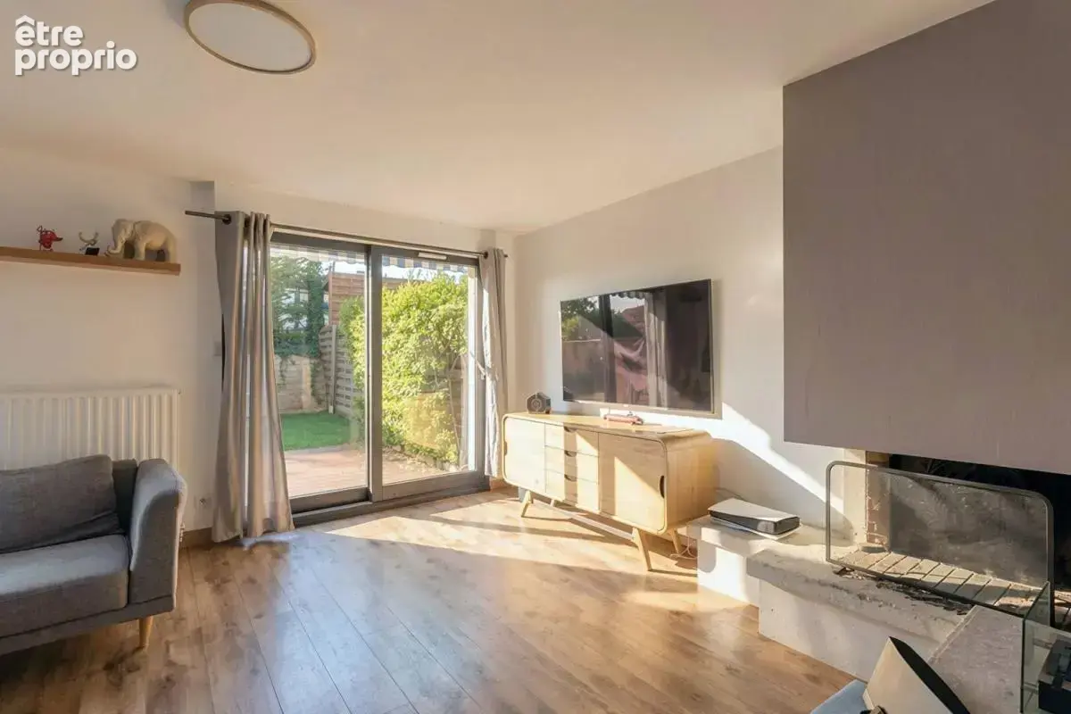 EXCLUSIVITE - Francheville (69) - Maison 5 pièce(s) 111 m2 - photo 4
