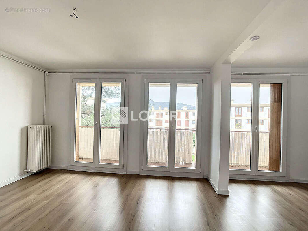 Appartement à AUBAGNE
